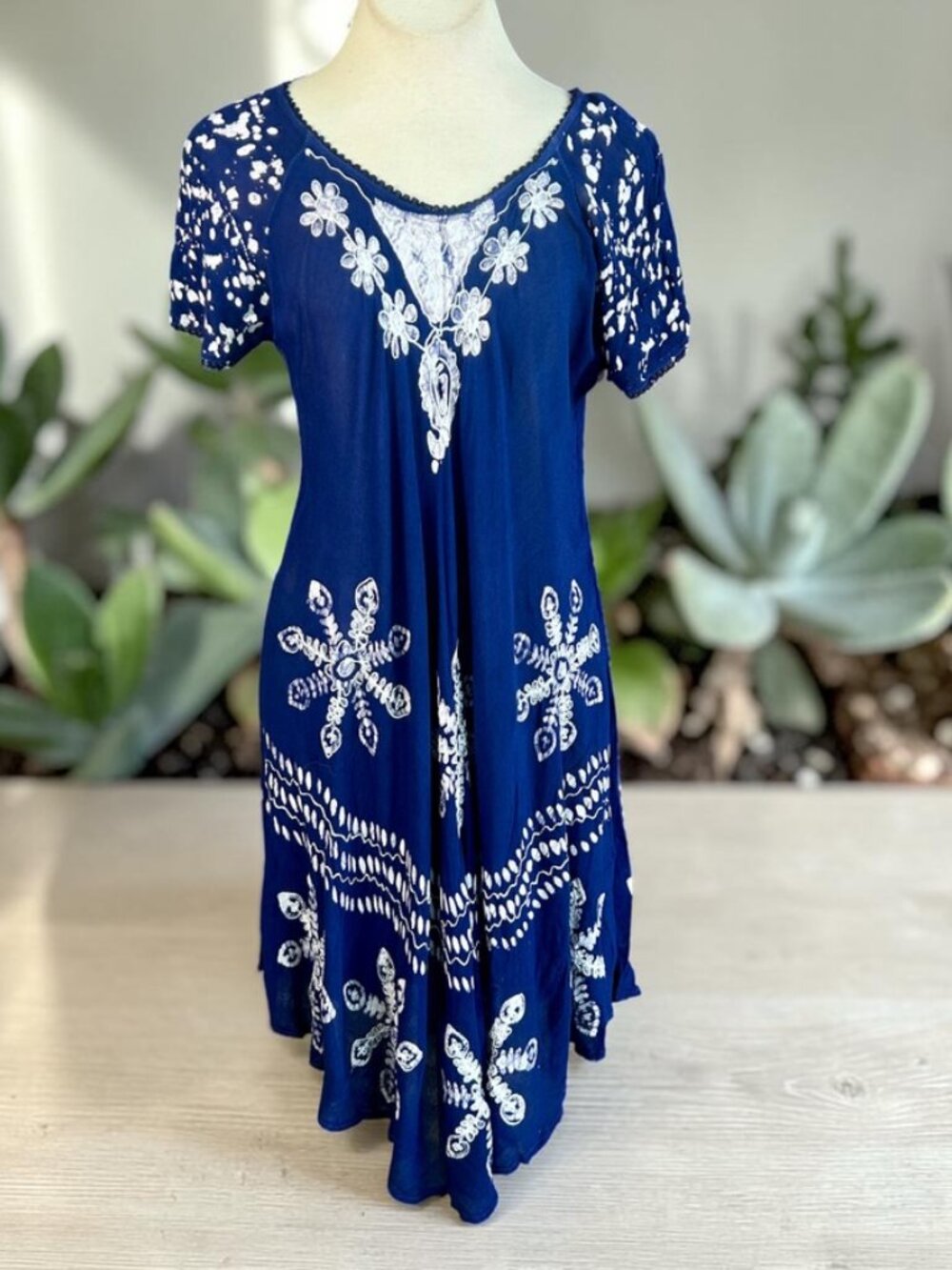 SR Fashion Navy Blue White Embroidered Asymmetrical Hem Casual Resort Dress